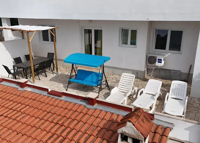 Apartments Peronja Jelsa Seafront