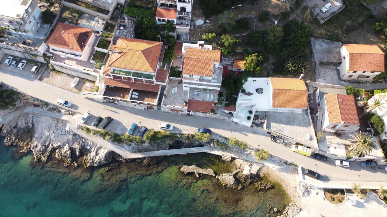 Apartment Peronja Jelsa Seafront