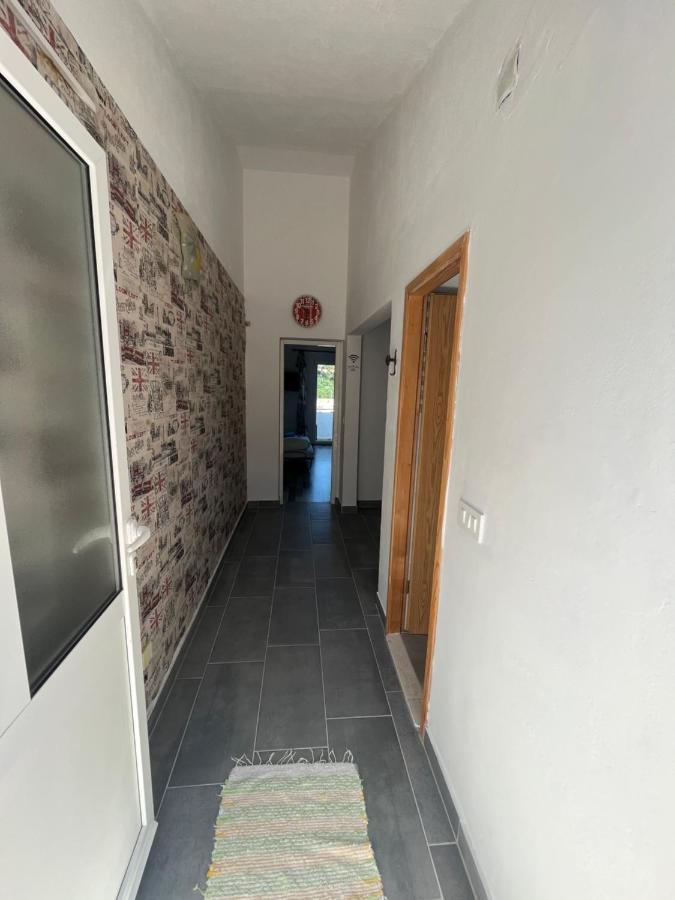 Apartment Peronja Jelsa Seafront